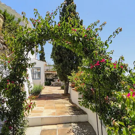 Half Moon House Villa