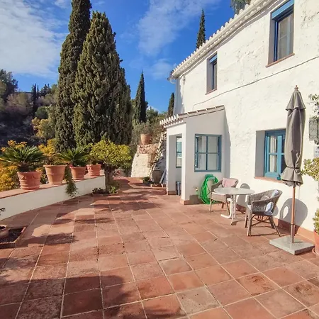 Villa Half Moon House